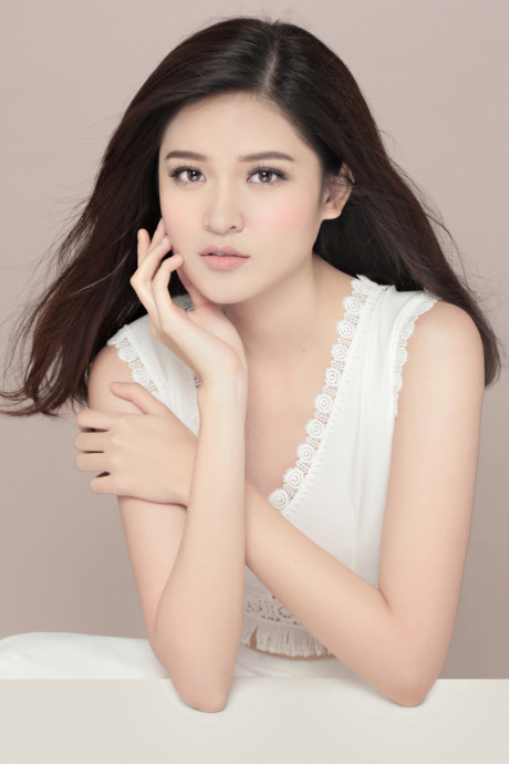 Á hậu Thùy Dung khoe vẻ đẹp tinh khiết như sương mai - Ảnh 3 A hau Thuy Dung khoe ve dep tinh khiet nhu suong mai - Anh 3