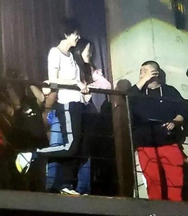 Cuộc hội ngộ “có 1 không 2“: Lý Á Bằng cùng gặp vợ cũ Vương Phi, tình cũ Châu Tấn ảnh 4 cuoc hoi ngo "co 1 khong 2": ly a bang cung gap vo cu vuong phi, tinh cu chau tan - 6