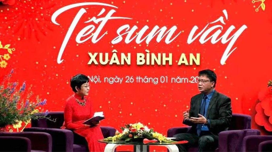 Mang "Tết sum vầy- Xuân bình an" đến nhà giáo cả nước