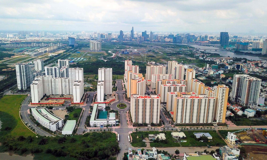 Chuyên gia kiến nghị không quy định chấm dứt quyền sở hữu khi thông báo phá dỡ nhà chung cư.