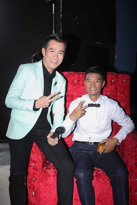 Ngọc Sơn hát hit Cho vừa lòng em trong Tình Khúc Vượt Thời Gian - Ảnh 1 Ngoc Son hat hit Cho vua long em trong Tinh Khuc Vuot Thoi Gian - Anh 1