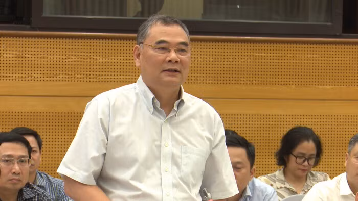 Trung tướng Tô Ân Xô phát biểu tại Họp báo Chính phủ thường kỳ chiều 4/5. 