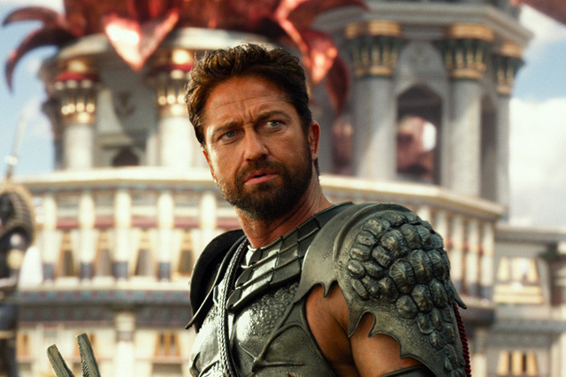 Khó rời mắt trước hình ảnh ấn tượng phim “Những vị thần Ai Cập“ ảnh 3 Gerard Butler trong vai thần bóng tối Set