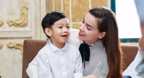 Cường đô la xóa tên Hà Hồ, lỗi tại kim cương Cuong do la xoa ten Ha Ho, loi tai kim cuong