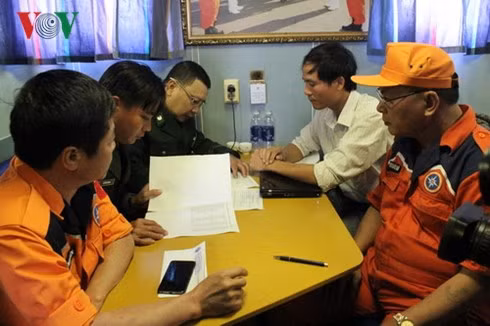 cuu nan thanh cong 20 thuyen vien tren tau hang bi chim hinh 4