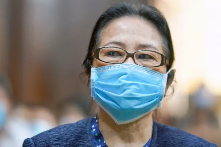 Nữ đại gia Dương Thị Bạch Diệp tại tòa.