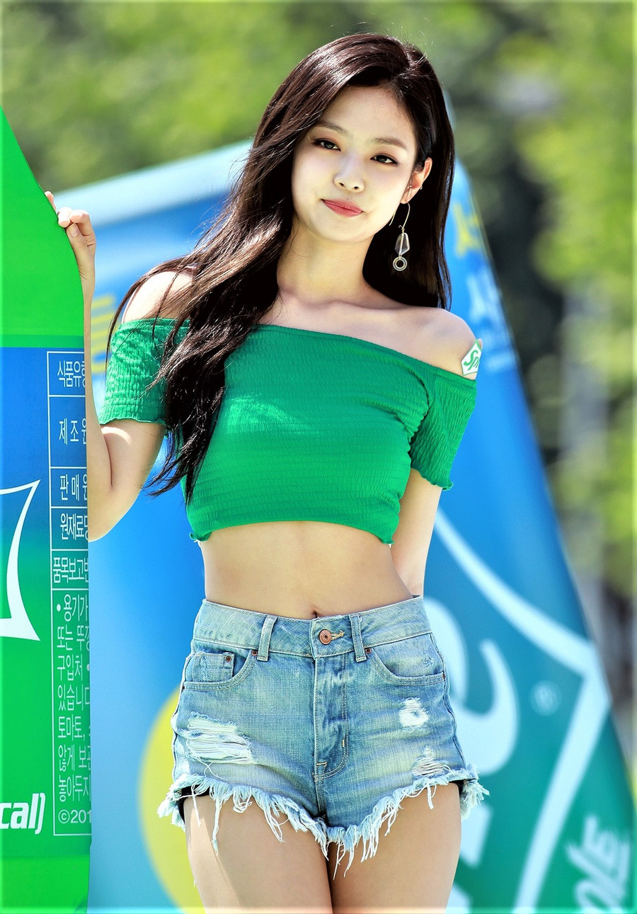 Nhan sac nhung nu than tuong tuoi Ty noi tieng bac nhat Kpop hinh anh 4 Jennie_Kim_BLACKPINK_lusamine_42735548_1300_1865.jpg