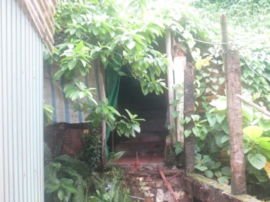 Nhà bà Lan ven suối Nhà bà Lan ven suối