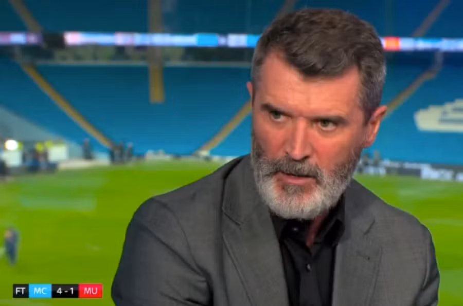 Huyền thoại Roy Keane tức giận chỉ trích cầu thủ Man Utd ngay trên sóng truyền hình.