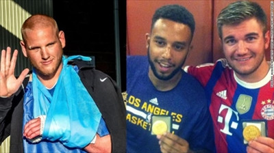 Từ trái qua phải: Spencer Stone, Anthony Sadler và Alek Skarlatos – Những người hùng trong vụ khống chế đối tượng xả súng trên chuyến tàu. Ảnh: CNN. Từ trái qua phải: Spencer Stone, Anthony Sadler và Alek Skarlatos – Những người hùng trong vụ khống chế đối tượng xả súng trên chuyến tàu. Ảnh: CNN.