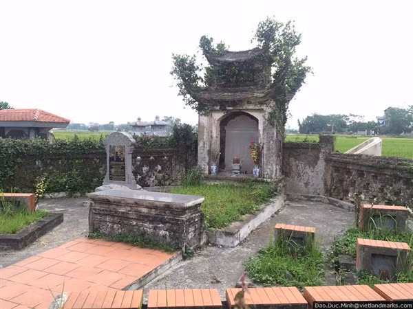 Lăng mộ Vũ Phạm Hàm tại Đôn Thư (Thanh Oai).