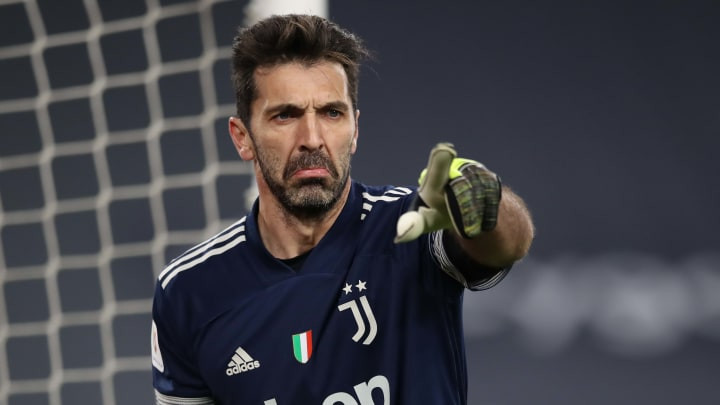Gianluigi Buffon chia tay Juventus để gia nhập Parma vào tháng 6/2021. Gianluigi Buffon chia tay Juventus để gia nhập Parma vào tháng 6/2021.