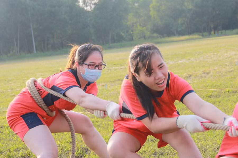 Nhiều chiến thuật được chị em áp dụng khi thi đấu.