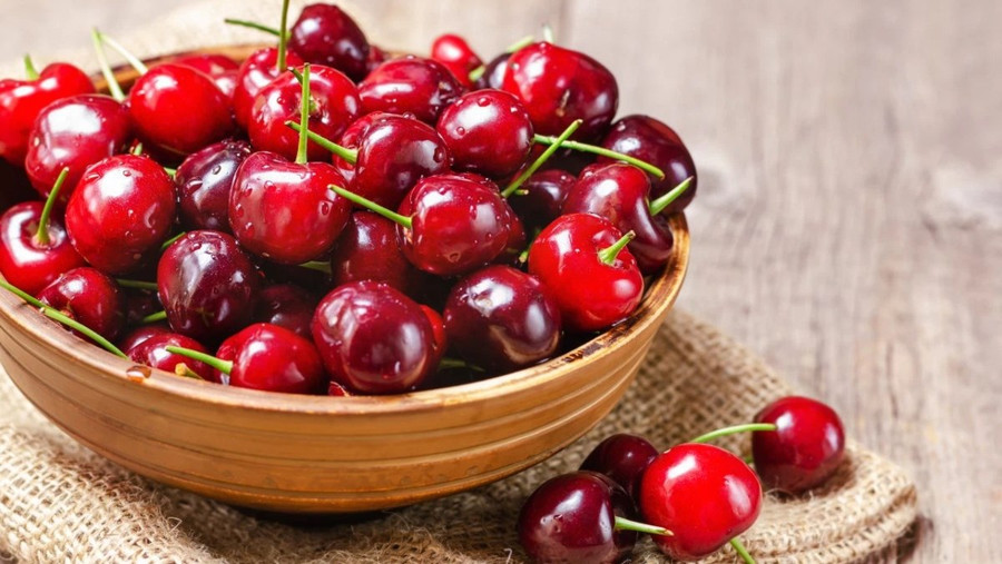 Cherry là loại trái cây rất tốt đối với những bệnh nhân bị tiểu đường do giàu anthocyanins có tác dụng giảm lượng đường huyết. Cherry là loại trái cây rất tốt đối với những bệnh nhân bị tiểu đường do giàu anthocyanins có tác dụng giảm lượng đường huyết.