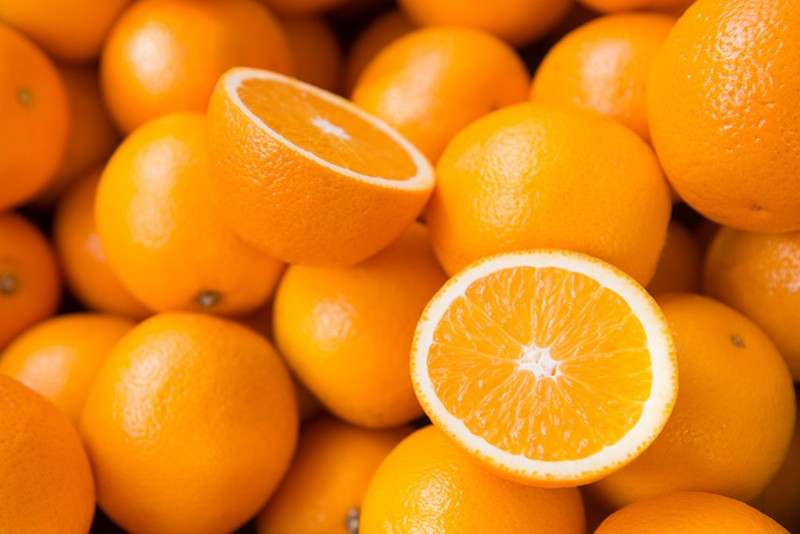 Cam là loại trái cây ít đường, có nhiều chất xơ, giàu vitamin B1 và C, có khả năng kiểm soát đường huyết tốt. Cam là loại trái cây ít đường, có nhiều chất xơ, giàu vitamin B1 và C, có khả năng kiểm soát đường huyết tốt.