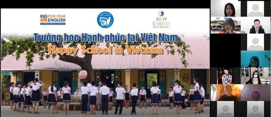 Xây dựng "Trường học hạnh phúc" để học sinh trở thành trung tâm của thầy cô, nhà trường và cha mẹ quan tâm.