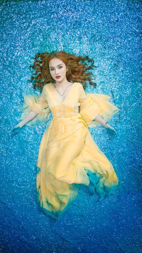 Nu DJ nong bong moi Duong Khac Linh hat trong MV - Anh 2