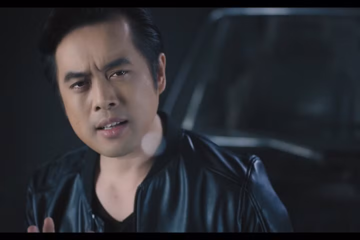 Nữ DJ nóng bỏng mời Dương Khắc Linh hát trong MV