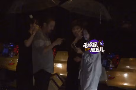 Trieu Vy say ruou, hon dong nghiep nam trong dem - Anh 6