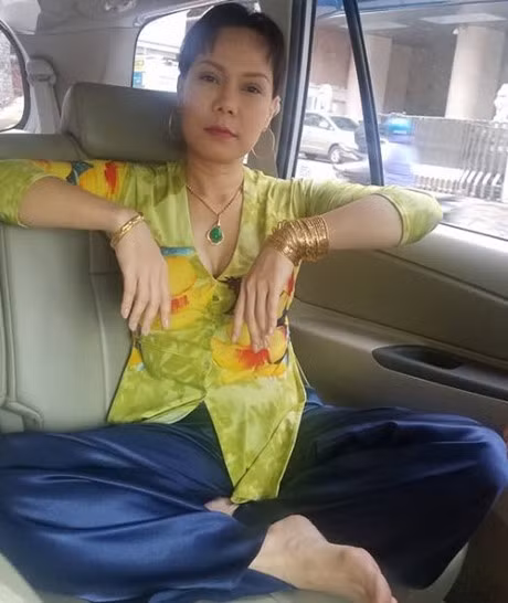 Bi chui khoe vang lung lieng, Viet Huong dap tra khien anti-fan cam nin - Anh 1