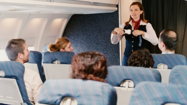 Cựu tiếp viên hàng không bật mí những bí mật khó nói ảnh 2 Cựu tiếp viên hàng không bật mí những bí mật khó nói ảnh 2