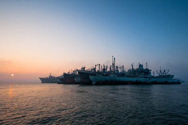 Hạm đội Mothball vẫn là một địa điểm bí ẩn với công chúng. Năm 2017, người ta sẽ chuyển tất cả số tàu còn lại tới nơi tháo dỡ. Khi ấy, Mothball sẽ chìm vào quên lãng. Năm 2017, người ta sẽ chuyển tất cả số tàu còn lại tới nơi tháo dỡ. Hạm đội Mothball sẽ không còn tồn tại.