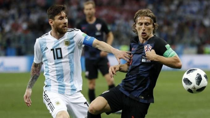 Messi và Modric được xem như linh hồn của đội nhà và họ được đánh giá sẽ quyết định đến tấm vé vào chung kết World Cup 2022. Messi và Modric được xem như linh hồn của đội nhà và họ được đánh giá sẽ quyết định đến tấm vé vào chung kết World Cup 2022.