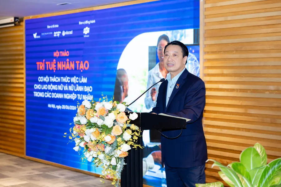 Ông Nguyễn Quang Vinh - Phó Chủ tịch VCCI, Chủ tịch Hội đồng Doanh nghiệp vì sự Phát triển Bền vững Việt Nam phát biểu tại hội thảo.