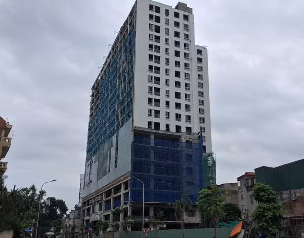 Chủ đầu tư công trình 8B Lê Trực cam kết tự “cắt ngọn“