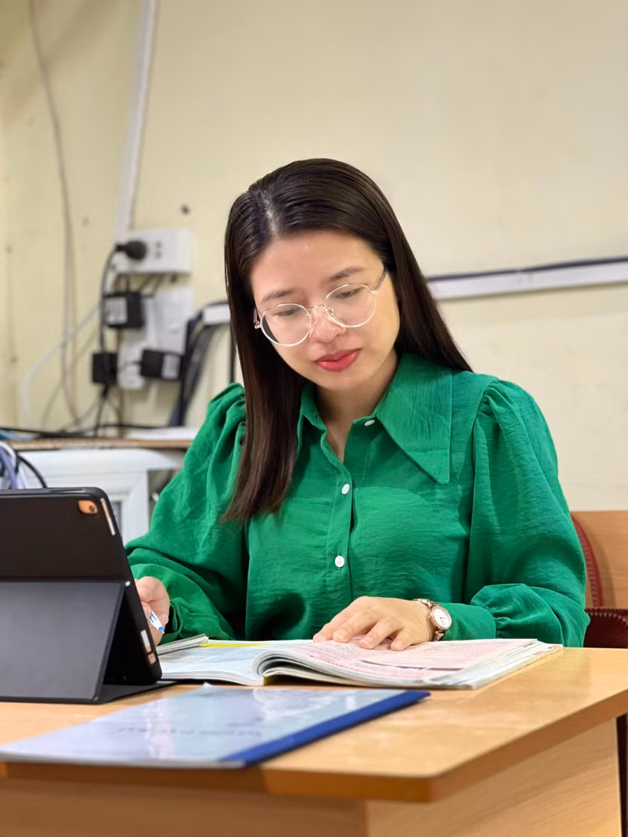 Đại biểu Quốc hội, nhà giáo Nguyễn Thị Hà.