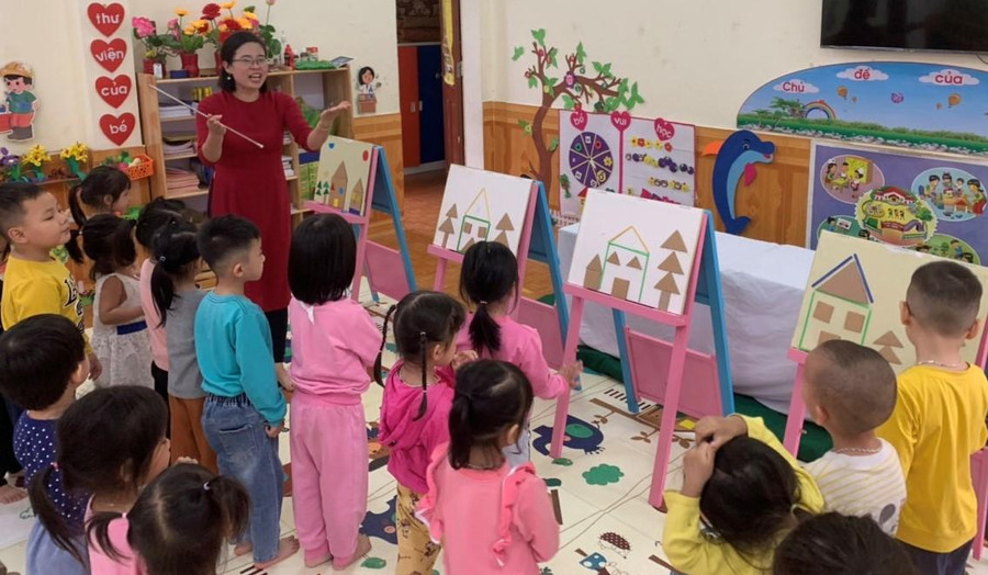 Nâng cao năng lực chuyên môn cho đội ngũ giáo viên.