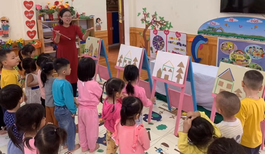 Nâng cao năng lực chuyên môn cho đội ngũ giáo viên.