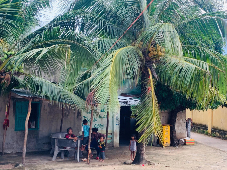 Thôn Cầu Gãy xã Vĩnh Hải, huyện Ninh Hải (Ninh Thuận) với 100% người dân tộc Raglai Thôn Cầu Gãy xã Vĩnh Hải, huyện Ninh Hải (Ninh Thuận) với 100% người dân tộc Raglai