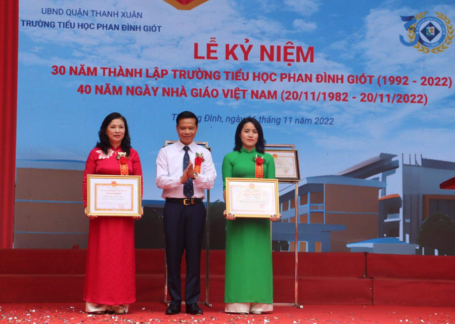 30 năm với bề dày thành tích đáng tự hào 30 năm với bề dày thành tích đáng tự hào