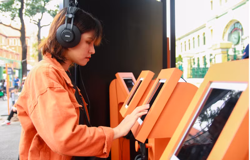 Chuyển đổi số trong lĩnh vực thư viện - xuất bản thúc đẩy văn hóa đọc thông qua dạng sách nói. Ảnh: ITN.