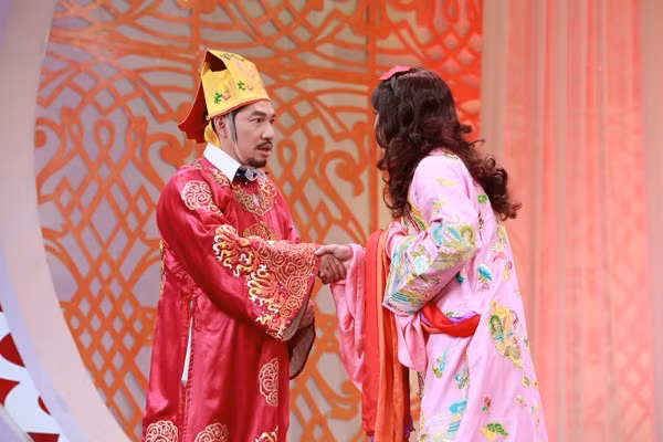 Nghệ sĩ Quang Thắng từng diễn chung với nhiều nghệ sĩ của Nhà hát kịch Hà Nội.