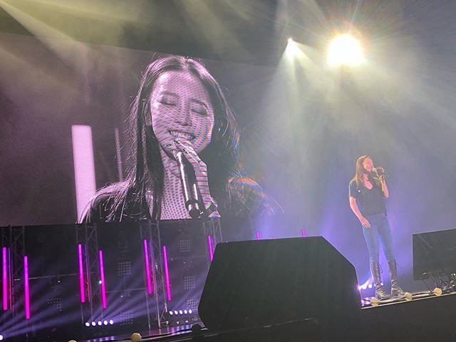 Bức ảnh trong tour diễn mới nhất của Goo Hara, cô tự nhận mình là pretty girl.