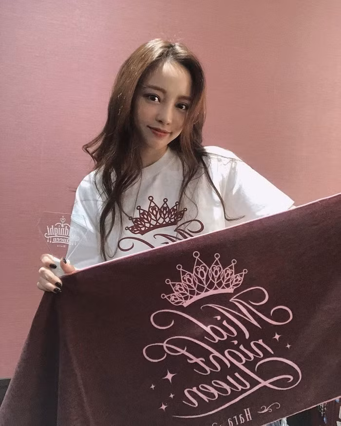 Nhìn lại những khoảnh khắc ngọt ngào của Goo Hara trước khi quyết định từ giã tuổi xuân của mình ảnh 5