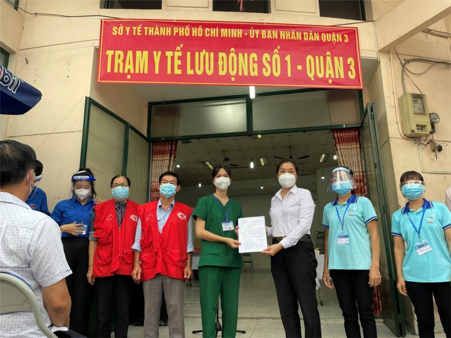 Trạm Y tế lưu động số 1 của Quận 3 được lập tại Nhà Văn hóa Phường 11 Quận 3. Ảnh: Sở Y tế TP Hồ Chí Minh.