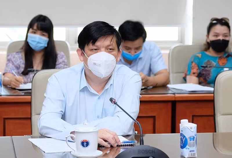 Bộ trưởng Bộ Y tế Nguyễn Thanh Long phát biểu tại cuộc họp. Ảnh: Hanoimoi.