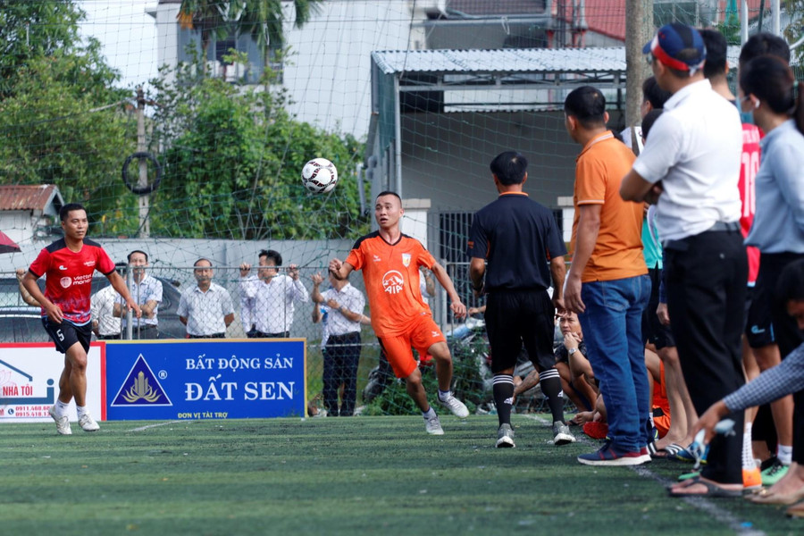 Với tinh thần thi đấu đoàn kết, nhiệt huyết, giải bóng đá đã thực sự trở thành sân chơi gắn kết cộng đồng doanh nghiệp, doanh nhân tỉnh.