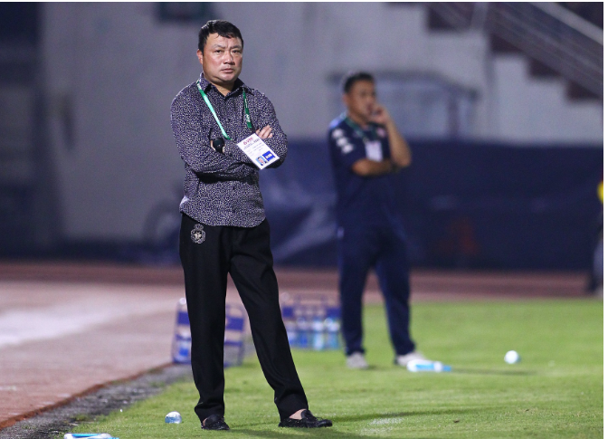Huấn luyện viên Trương Việt Hoàng thôi dẫn dắt Viettel FC kể từ ngày 12/7.