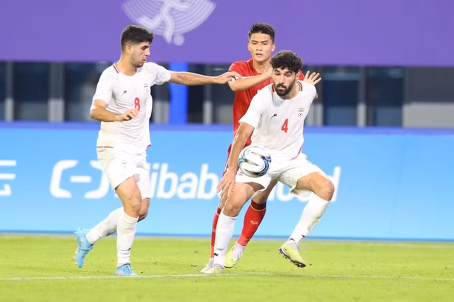 Olympic Iran thắng đậm Olympic Việt Nam 4-0 tối 21/9.