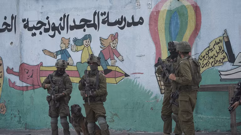 Binh sĩ Israel được nhìn thấy trong một chiến dịch trên bộ ở Dải Gaza, ngày 22/11/2023