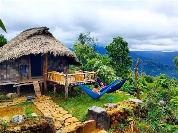 Nhà lá truyền thống của người Khasi làng Kongthong.