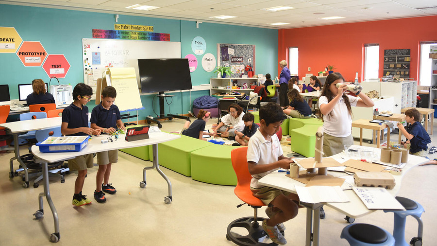 Nhiều khu học chánh tại Mỹ đang áp dụng mô hình tuần học 4 ngày. Nhiều khu học chánh tại Mỹ đang áp dụng mô hình tuần học 4 ngày.