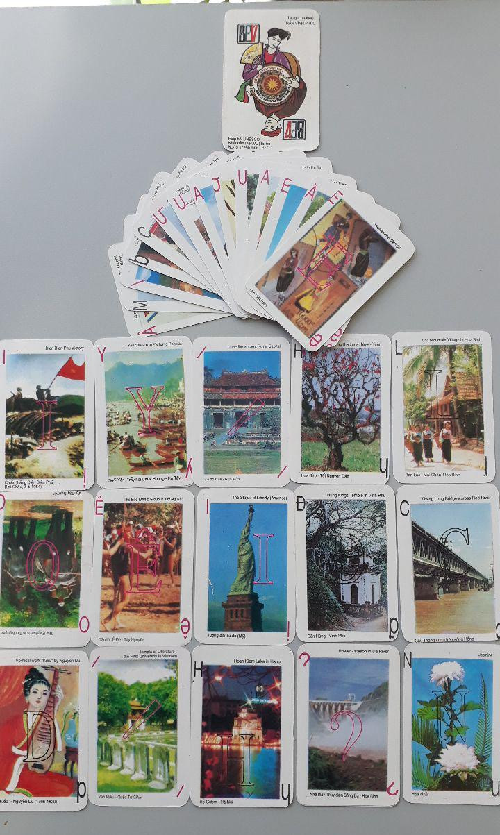 Hình ảnh từng lá bài trong Bộ bài ngôn ngữ của PGS.TS Trần Vình Phúc, từ năm 1978