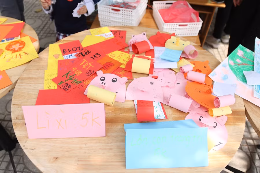 Sản phẩm handmade do các em tự làm