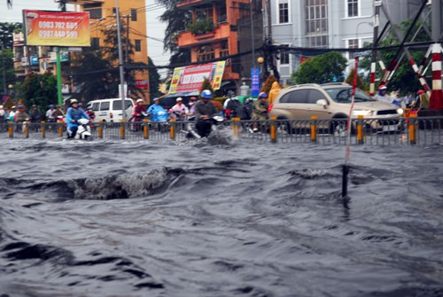 ngập, sài gòn, Kinh Dương Vương, kẹt xe, quận 5 ngập, sài gòn, Kinh Dương Vương, kẹt xe, quận 5