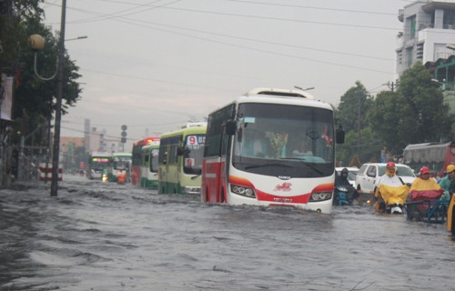 ngập, sài gòn, Kinh Dương Vương, kẹt xe, quận 5 ngập, sài gòn, Kinh Dương Vương, kẹt xe, quận 5
